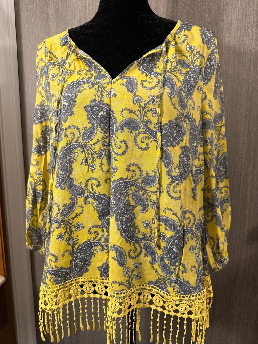 🚨LAST CHANCE!!!🚨 Yellow Paisley Crochet-Hem Tunic Blouse